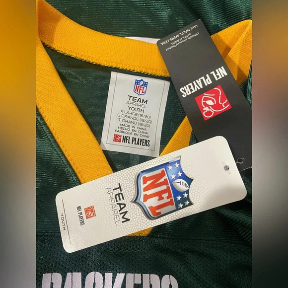 NFL Teams Aaron Rodgers Green Bay Packers #12 Green Youth Jersey Size XL 18/20 - Picture 8 of 9